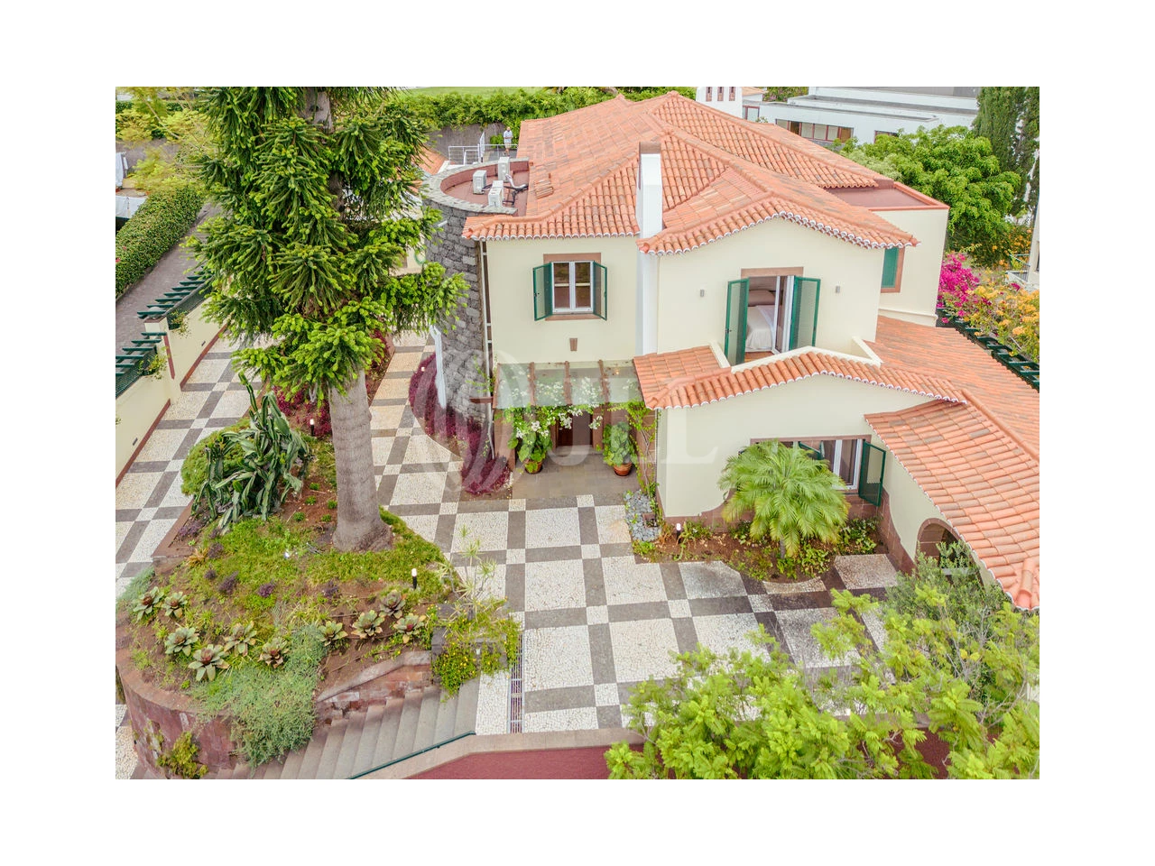 Casa de 4 dormitorios en Funchal, Portugal No. 146312