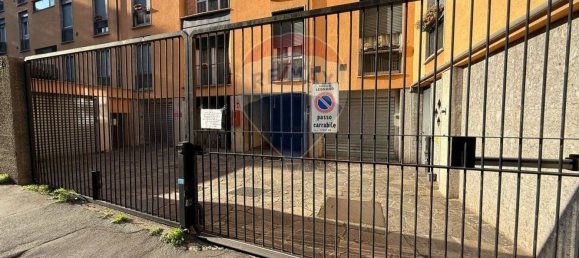 Apartamento de 3 dormitorios en Legnano, Italy No. 126887 30