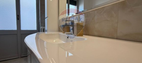 Apartamento de 3 dormitorios en Legnano, Italy No. 126887 24