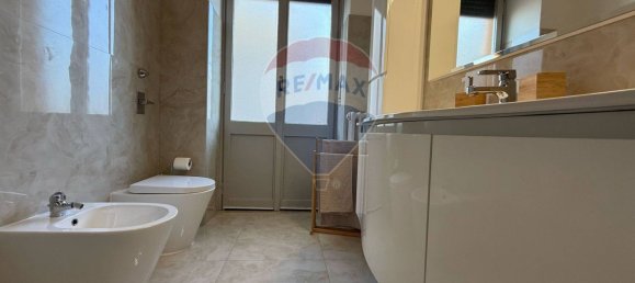 Apartamento de 3 dormitorios en Legnano, Italy No. 126887 21