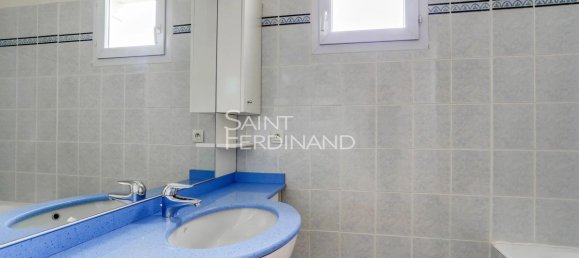 Apartamento de 3 dormitorios en Courbevoie, France No. 299601 9