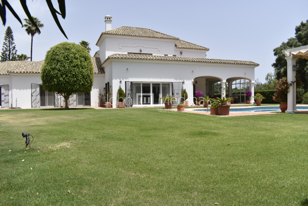 Villa T5 em San Roque, Spain N.º 29195