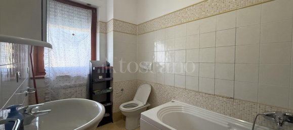 5 rooms Apartment in Pescara, Italy No. 267396 16