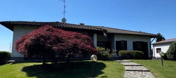 Вилла с 6 комнатами в Чериано Лагетто, Италия № 278886 2