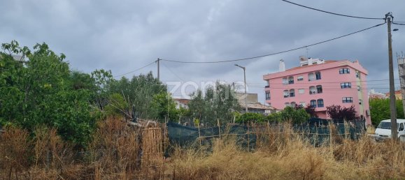 260m² Land in Corroios, Portugal No. 87119 10