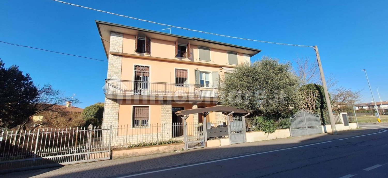 Casa T9 em Castel Mella, Italy N.º 2369