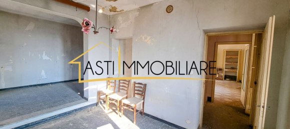 5 rooms House in Cossombrato, Italy No. 105593 8