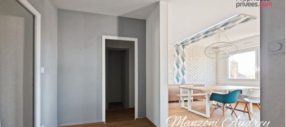 2 bedrooms Apartment in Troyes, France No. 48719 3