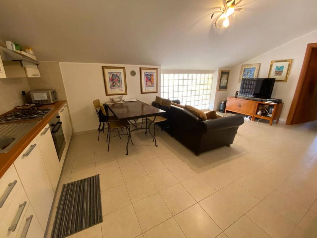 Apartamento de 3 habitaciónes en Montesilvano, Italy No. 106700