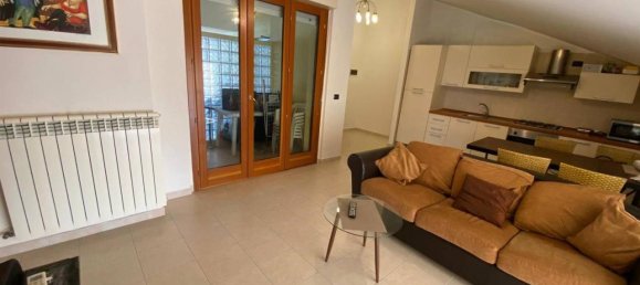 Apartamento de 3 habitaciónes en Montesilvano, Italy No. 106700 4