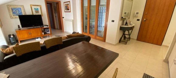 Apartamento de 3 habitaciónes en Montesilvano, Italy No. 106700 2