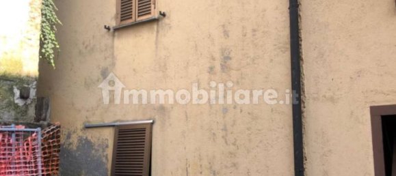 3 Schlafzimmer Haus in Somma Lombardo, Italy, Nr. 59007 2