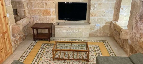 3 bedrooms Farm in Xaghra, Malta No. 5895 2