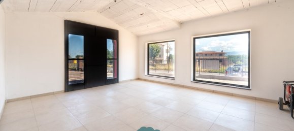 5 bedrooms Apartment in San Cesareo, Italy No. 348474 8