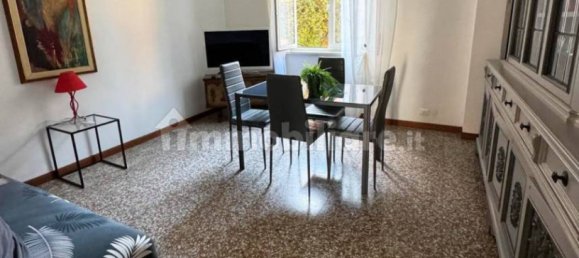 Apartamento de 2 dormitorios en Rome, Italy No. 58985 5