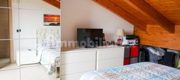 2 bedrooms Villa in Rome, Italy No. 193740 25