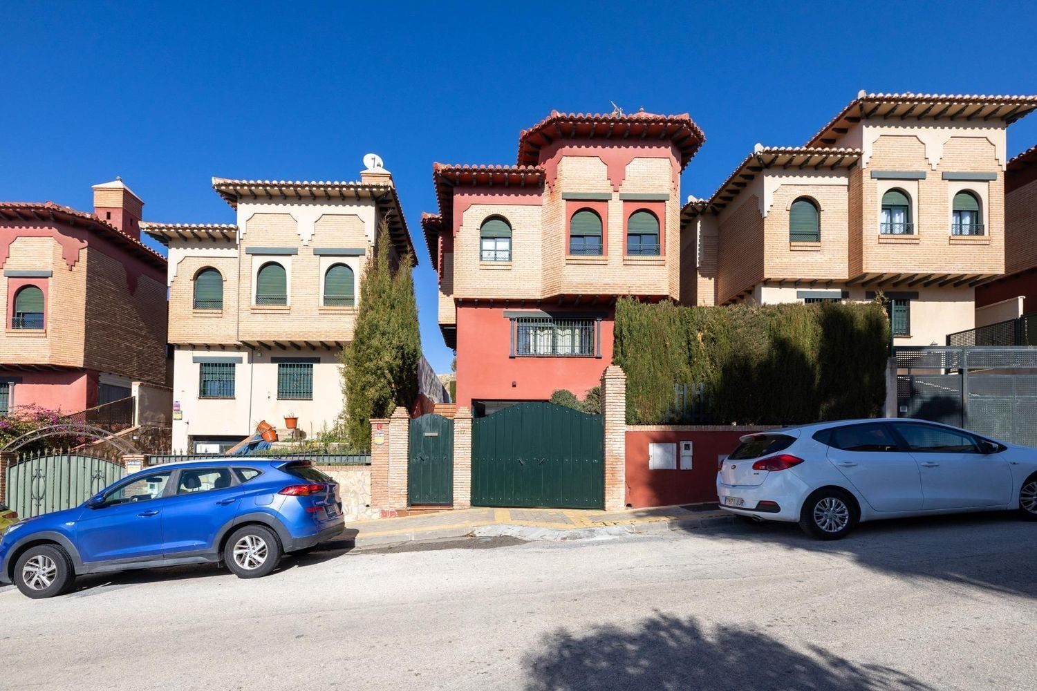 5 bedrooms Apartment in Valencia, Spain No. 94780