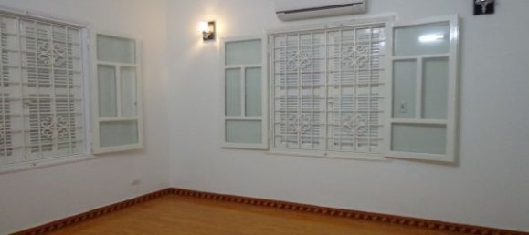 Casa de 4 dormitorios en Tay Ho, Vietnam No. 1682 15