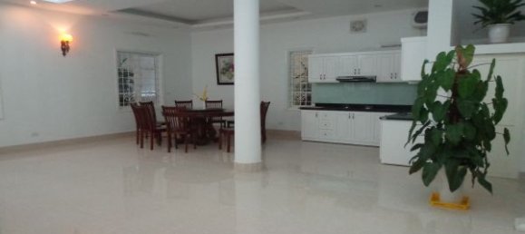 Casa de 4 dormitorios en Tay Ho, Vietnam No. 1682 4