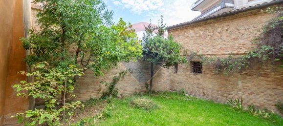 8 rooms Apartment in Chieti, Italy No. 298979 11