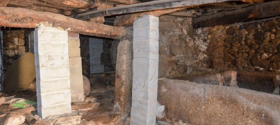 2 bedrooms House in Murca, Portugal No. 179841 5