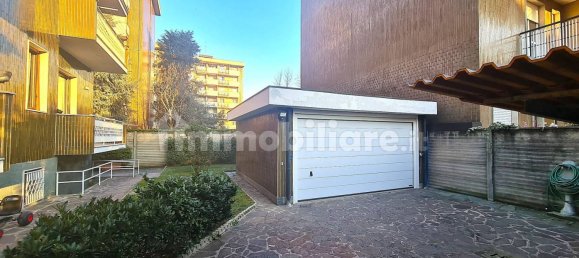 3 bedrooms Apartment in Milan, Italy No. 374330 25