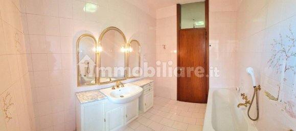 3 bedrooms Apartment in Milan, Italy No. 374330 22