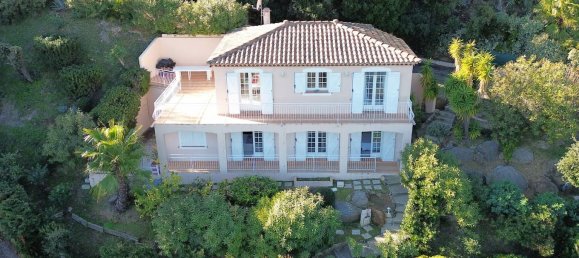 Вилла с 4 спальнями в Кавалер-сюр-Мер, Франция № 101462 11