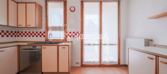 2 bedrooms Apartment in Imola, Italy No. 337881 8