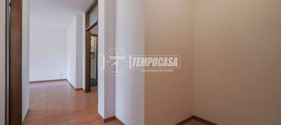 2 bedrooms Apartment in Imola, Italy No. 337881 12