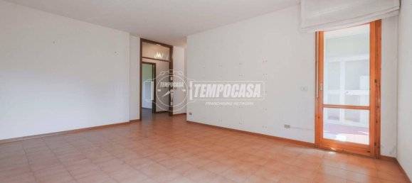2 bedrooms Apartment in Imola, Italy No. 337881 4