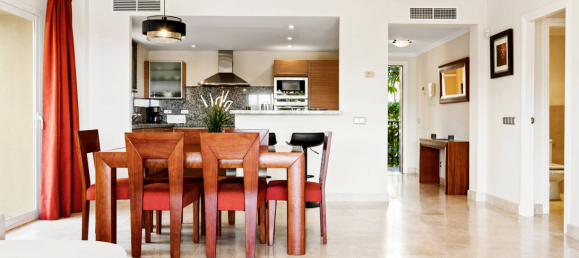 Apartamento de 2 dormitorios en Marbella, Spain No. 56167 3