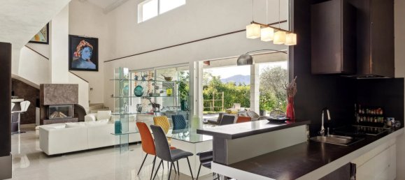 4 bedrooms Commercial property in Cannes, France No. 1524 4