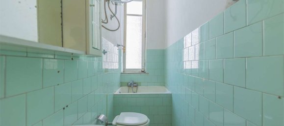 2 rooms Apartment in Rome, Italy No. 293622 17