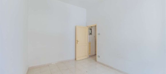 2 rooms Apartment in Rome, Italy No. 293622 24