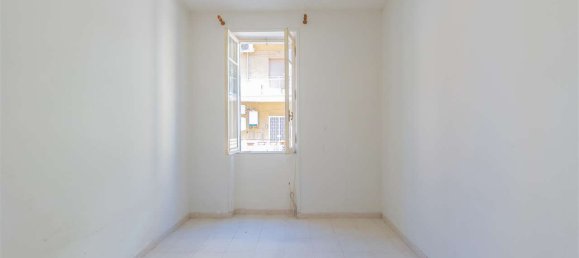 2 rooms Apartment in Rome, Italy No. 293622 8