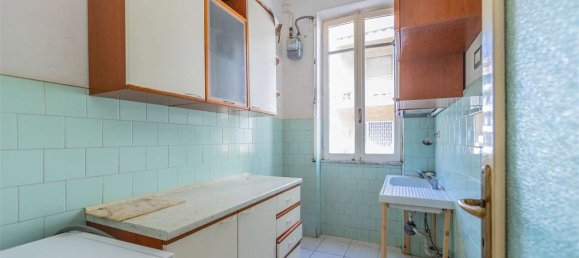 2 rooms Apartment in Rome, Italy No. 293622 11