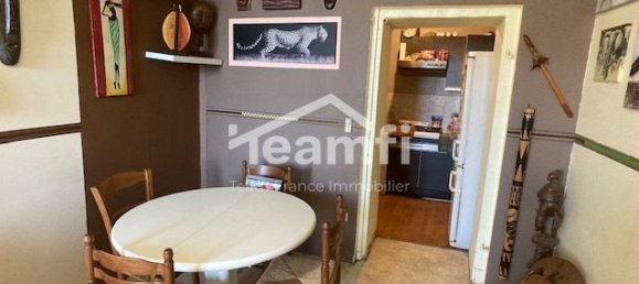 Edificio de 1 habitación en Saint-Amand-Montrond, France No. 53601 17