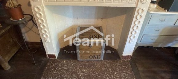 Edificio de 1 habitación en Saint-Amand-Montrond, France No. 53601 11