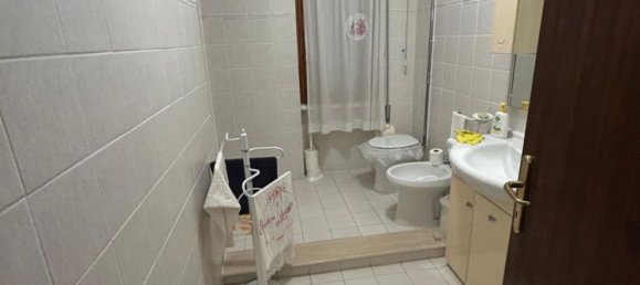 5 rooms Apartment in Roccastrada, Italy No. 85340 12