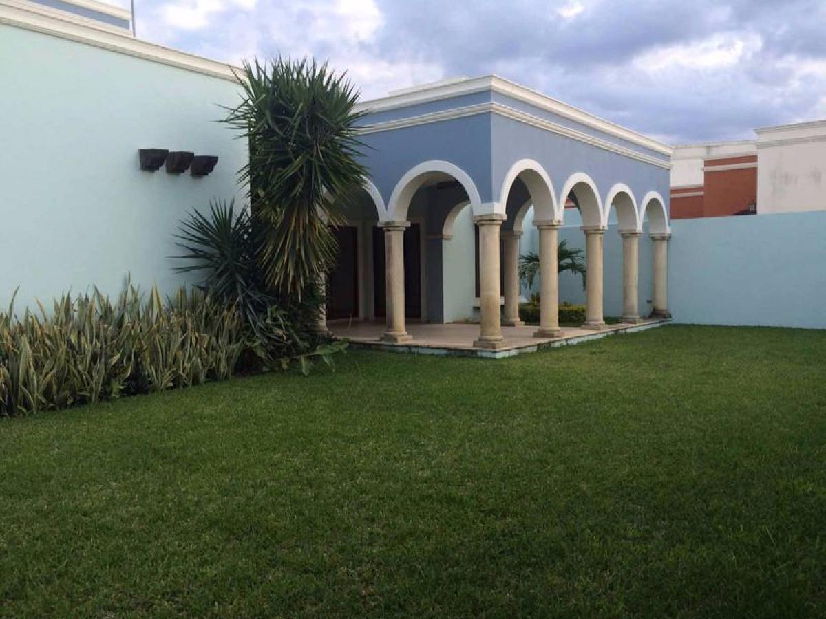 3 bedrooms House in Merida, Mexico No. 68032