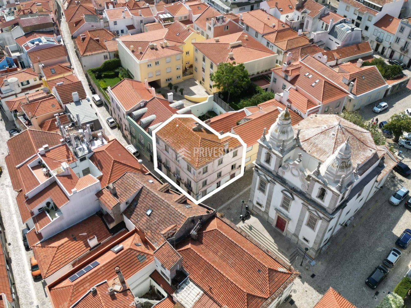 Здание с 9 спальнями в Кашкайш, Португалия № 117256