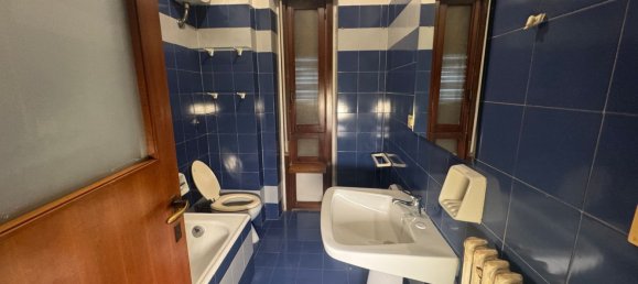 4غرفة شقة في Rome, Italy رقم 97051 91