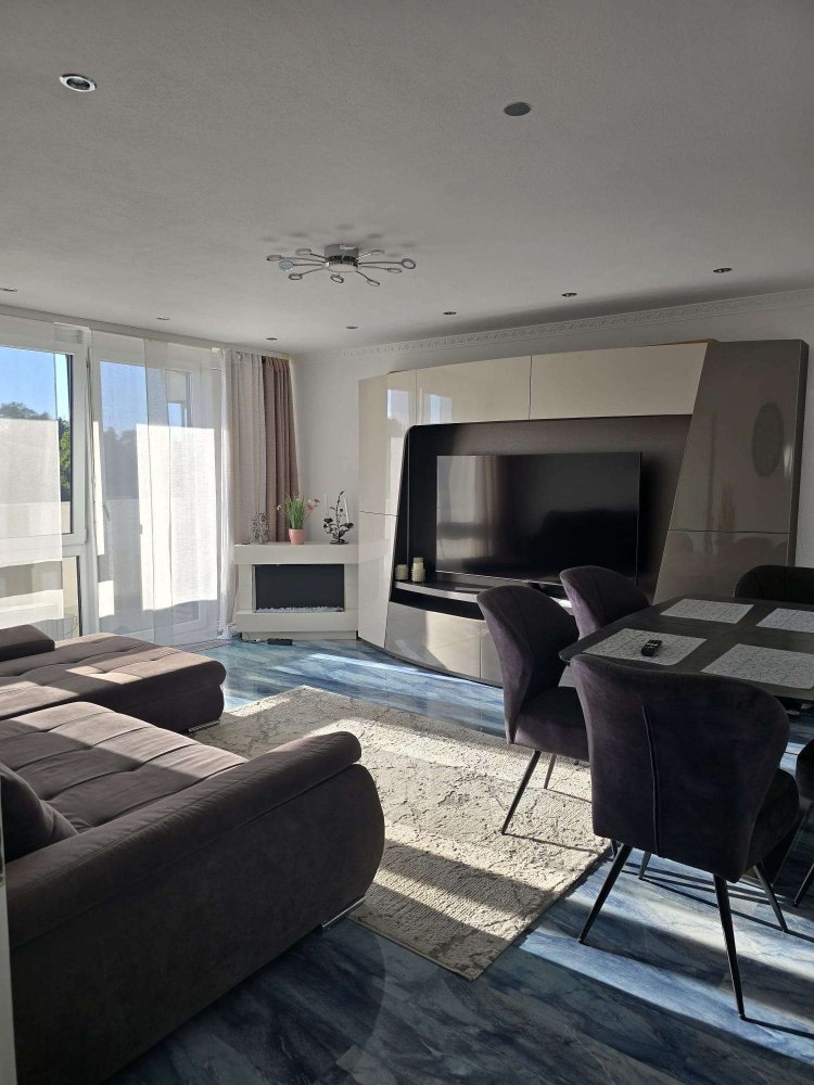 4-Zimmer Wohnung in Rems-Murr-Kreis, Germany, Nr. 335366