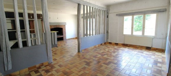 Дом с 4 комнатами в Ла Луп, Франция № 158619 6