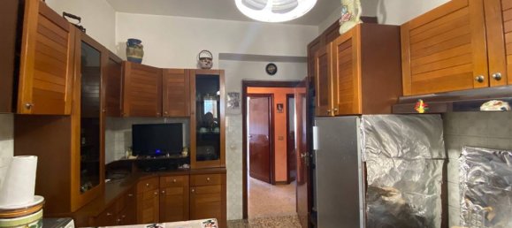 2 Schlafzimmer Wohnung in Montefiascone, Italy, Nr. 169685 8