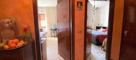 2 Schlafzimmer Wohnung in Montefiascone, Italy, Nr. 169685 9