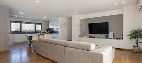 3 bedrooms Apartment in Moita, Portugal No. 97995 2