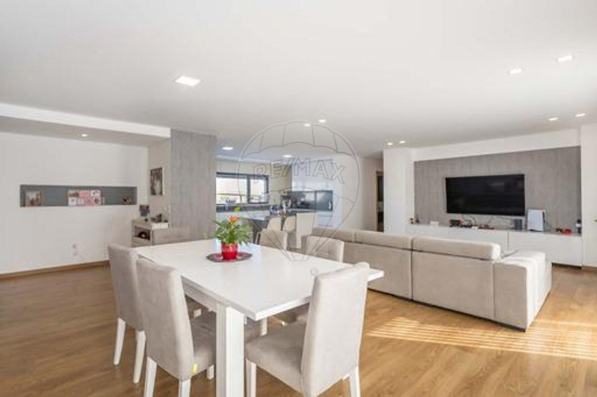 3 bedrooms Apartment in Moita, Portugal No. 97995