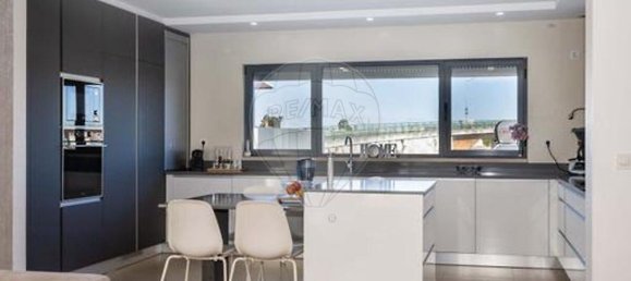 3 bedrooms Apartment in Moita, Portugal No. 97995 9